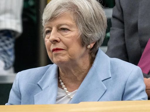 Sunak concede a la ex primera ministra Theresa May un título nobiliario una hora antes del cierre de colegios