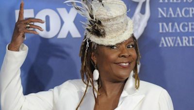 Thelma Houston eliminated from 'Masked Singer'