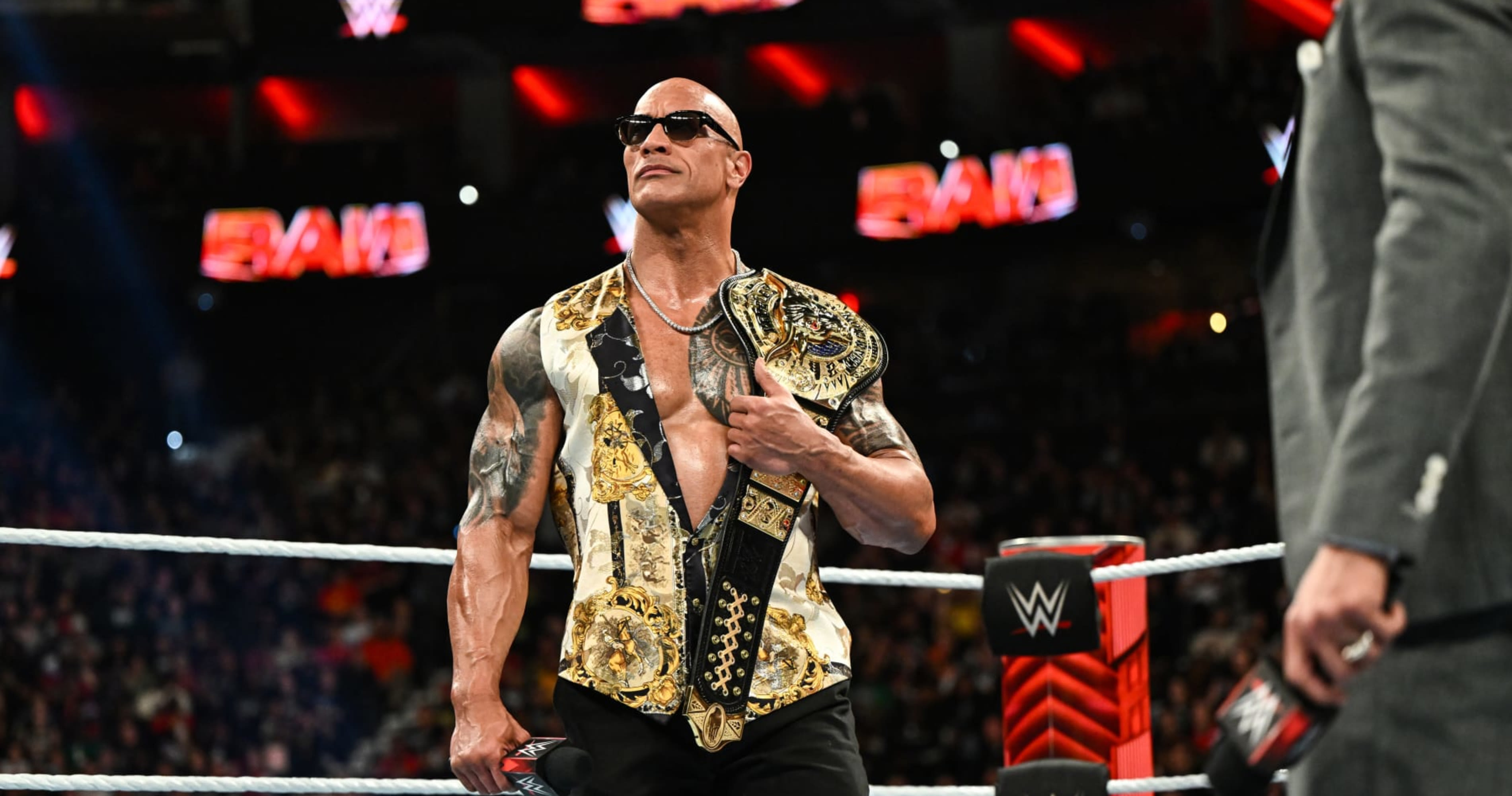 WWE Stars Who Could Dethrone Cody Rhodes in 2024