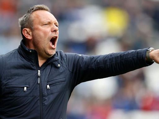 Boss Breitenreiter criticises Huddersfield players