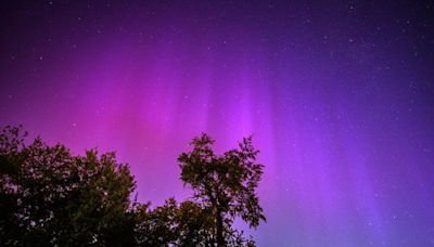 Farmingdale photographer captures the northern lights from his deck