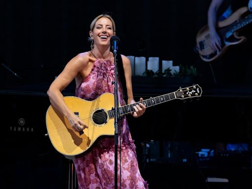 Sarah McLachlan Revisits Classic ‘Fumbling Towards Ecstasy’ For New York City Concert