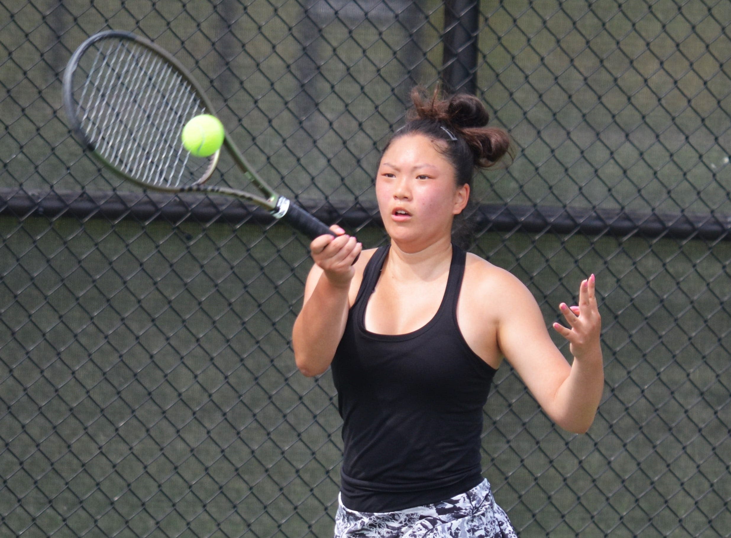 West Ottawa girls tennis clinches sixth straight regional title with stellar singles play