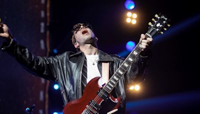 Conociendo Rusia hizo un homenaje a Cerati y tuvo un invitado muy especial en un estadio agotado