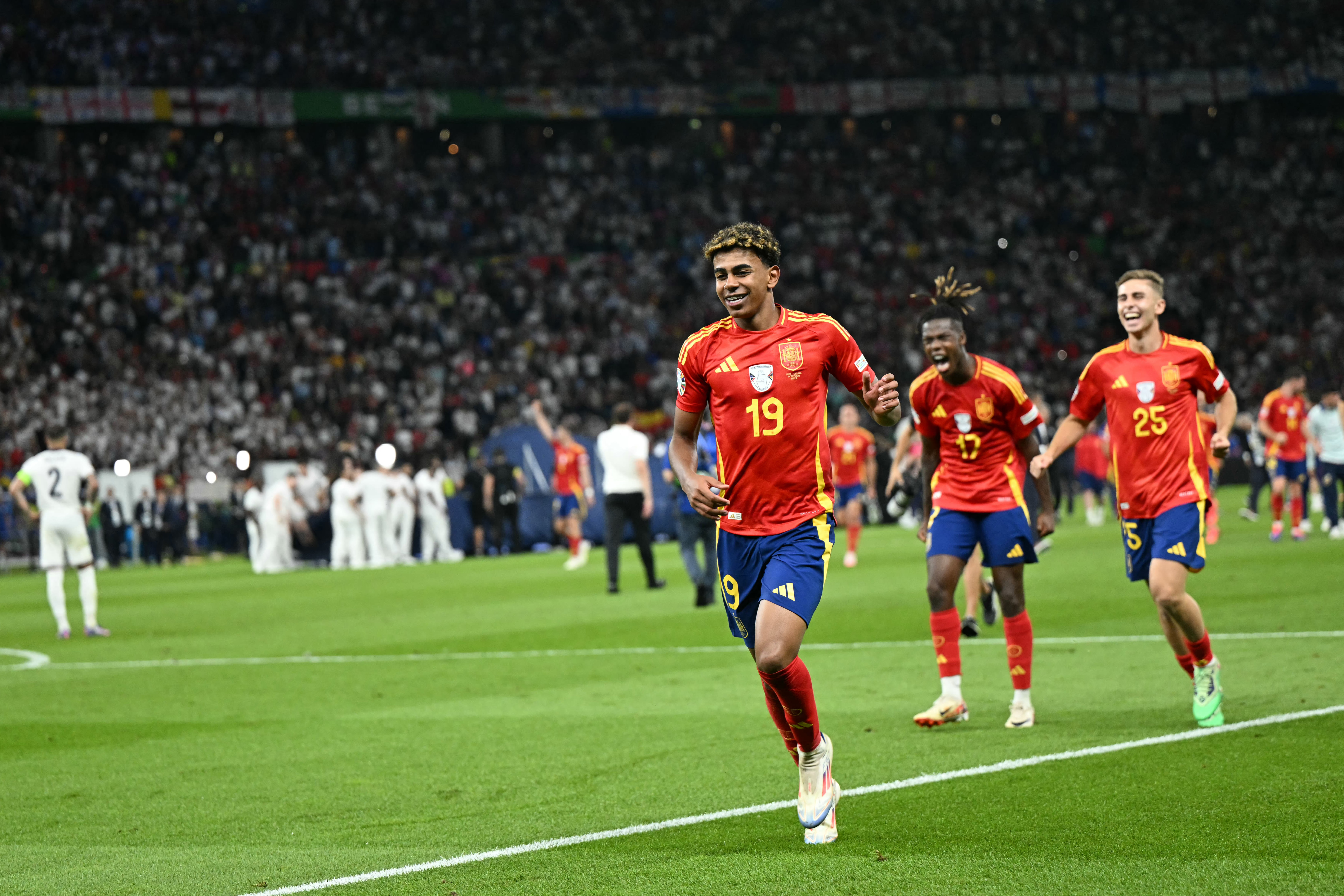 Barcelona’s Lamine Yamal matched an all-time Cristiano Ronaldo record in Spain vs England