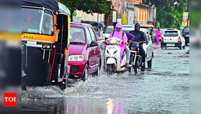 Toraskarwadi waterfall shut as rain returns to Kolhapur | Kolhapur News - Times of India