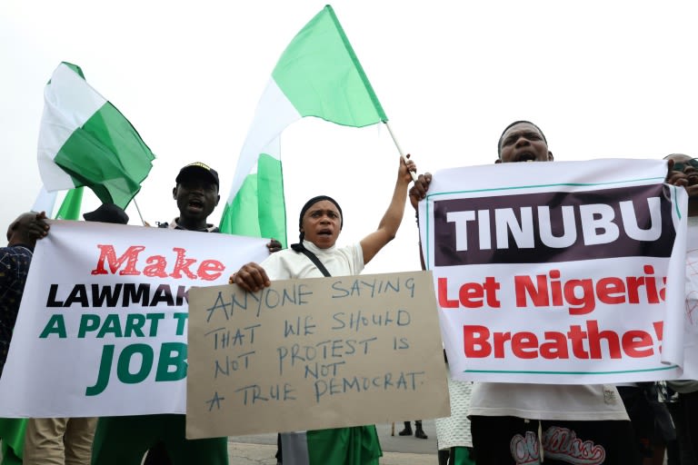 Nigeria police fire tear gas on hardship protests