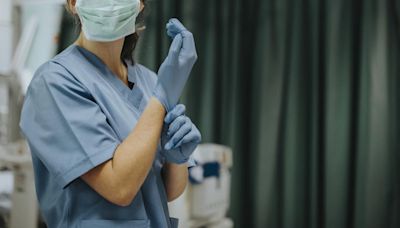 Día de la Enfermería: así son quienes cuidan a las pacientes con cáncer de mama o VIH