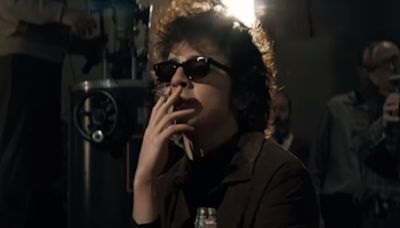 Así luce Timothée Chalamet como Bob Dylan en nueva biopic