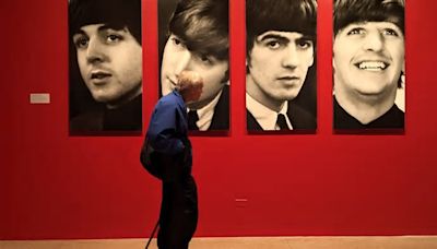 Una exposición recorre la llegada al estrellato internacional de los Beatles, vista desde la cámara de fotos de Paul McCartney