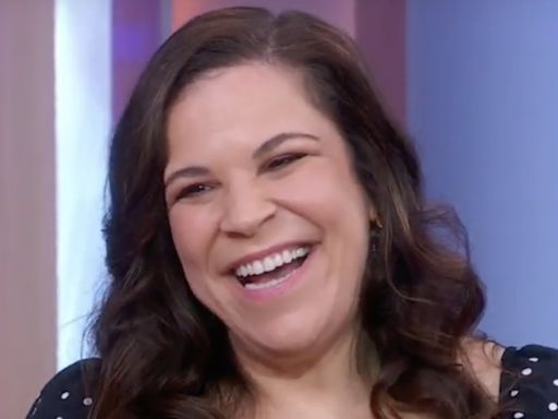 Video: Lindsay Mendez Discusses Friendship With MERRILY WE ROLL ALONG Co-Stars