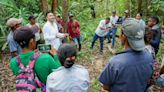 Entrega simultánea de tierras en 7 departamentos acelera Reforma Agraria del Gobierno