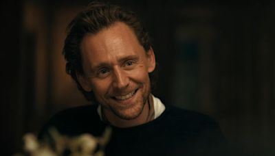Mike Flanagan Reveals First Look at Tom Hiddleston in New Stephen King Movie