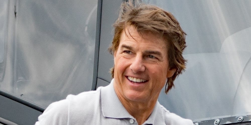 Tom Cruise Is All Smiles While Grabbing a Helicopter Ride in London