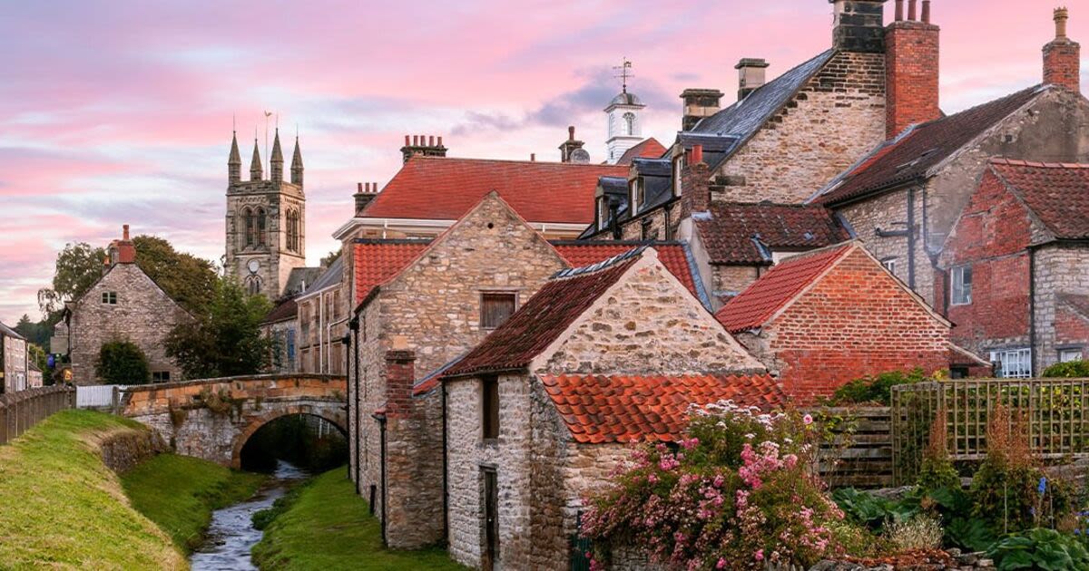 Canadian tourist says 'cute little city' in England is 'not worth the trip'