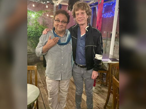 'Incredible honour': Mick Jagger dines at famous Vancouver restaurant