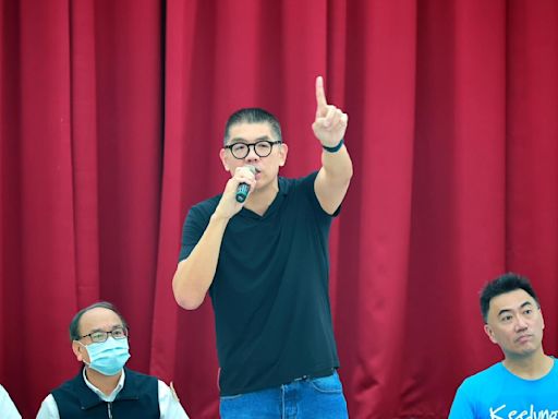 連勝文挺謝國樑 拍桌嗆民進黨：找一堆鳥出來亂