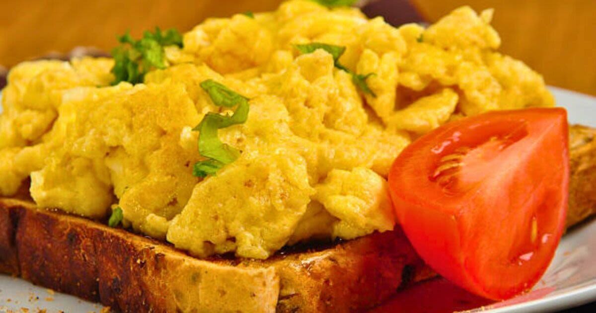 Make the ‘best’ scrambled eggs in 5 minutes using chef’s simple cooking method