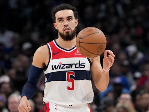 Phoenix Suns sign guard Tyus Jones