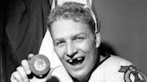 Hockey Hall of Famer Bobby Hull, 'The Golden Jet,' dies at 84