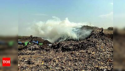 Landfill fires in Bandhwari continue to be a concern | Gurgaon News - Times of India