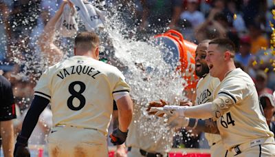 Twins walk off against Astros on Christian Vazquez s HR