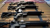 Fallo de jueza de Arizona parcialmente favorable a México permite avance de demanda contra 5 distribuidoras de armas