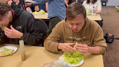 You better be-leaf it - Pittsburgh area college "Lettuce Club" hosts unique competition