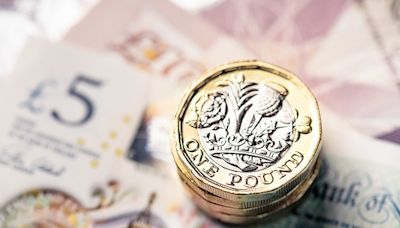 Pound Sterling jumps to 1.2500 on improved UK economic outlook