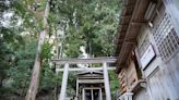 全日本只有這裡有！專門管人們頭頂上的事～京都嵐山「御髮神社」