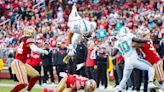 La defensiva de los 49ers es una pesadilla y corta racha de triunfos de los Dolphins