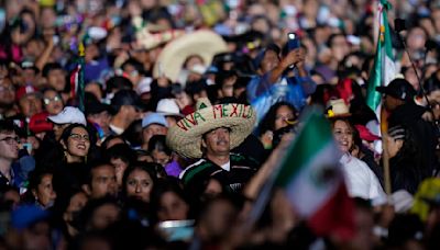 López Obrador celebra el Día de la Independencia de México con la promulgación de reforma judicial