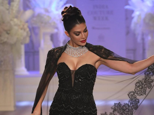 India Couture Week 2024: Jacqueline Fernandez Embodies The Romantic Essence Of Isha Jajodia's Collection In Strapless Gown
