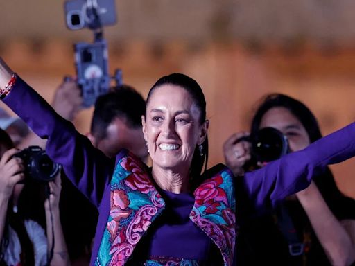 Claudia Sheinbaum festeja en el Zócalo de la CDMX tras su victoria | FOTOS