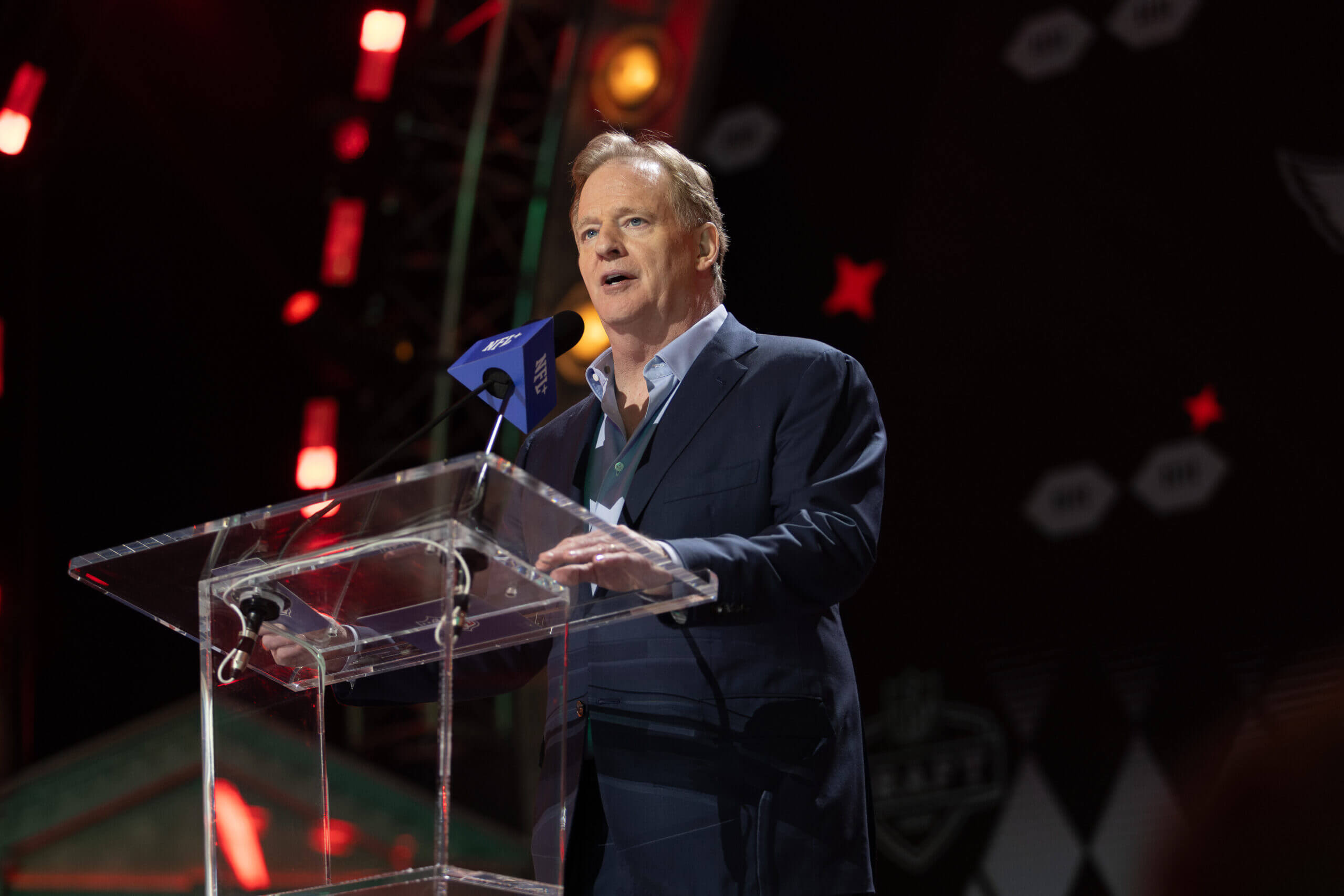 No talks between NFL owners, union on 18-game schedule