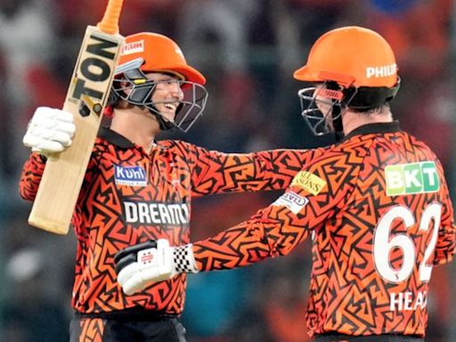 Sachin Tendulkar Hails Sunrisers Hyderabad After 166 Run-Chase In Just 10 Overs; Calls Openers 'Destructive' In Viral Po