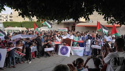 Habitantes de Gaza agradecen a quienes se manifiestan en universidades de EE.UU., mientras Israel pide la expulsión de los estudiantes