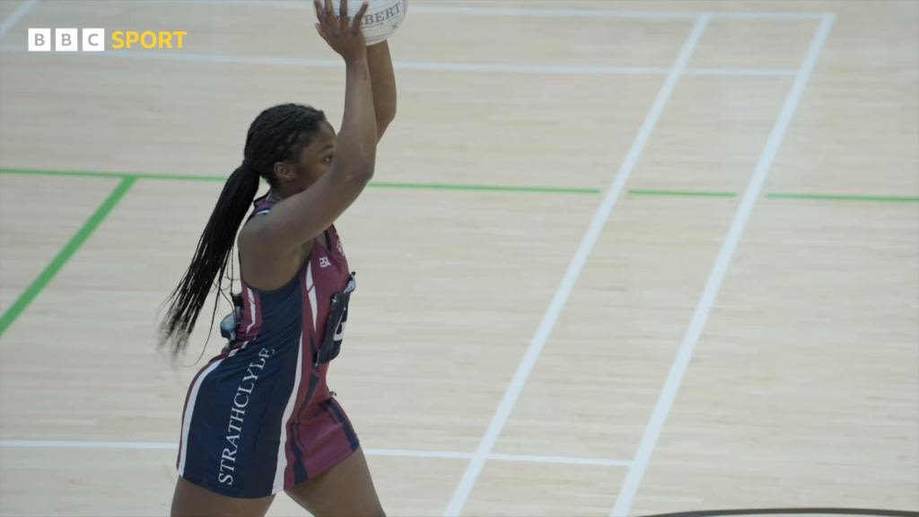 Strathclyde Uni beat Bellahouston in Netball Scotland play-off