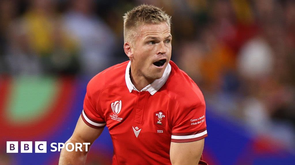 Gareth Anscombe: Wales fly-half rules himself out of Australia tour