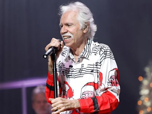 Joe Bonsall of Oak Ridge Boys dies at 76 from ALS amid year of tragedy for the country band