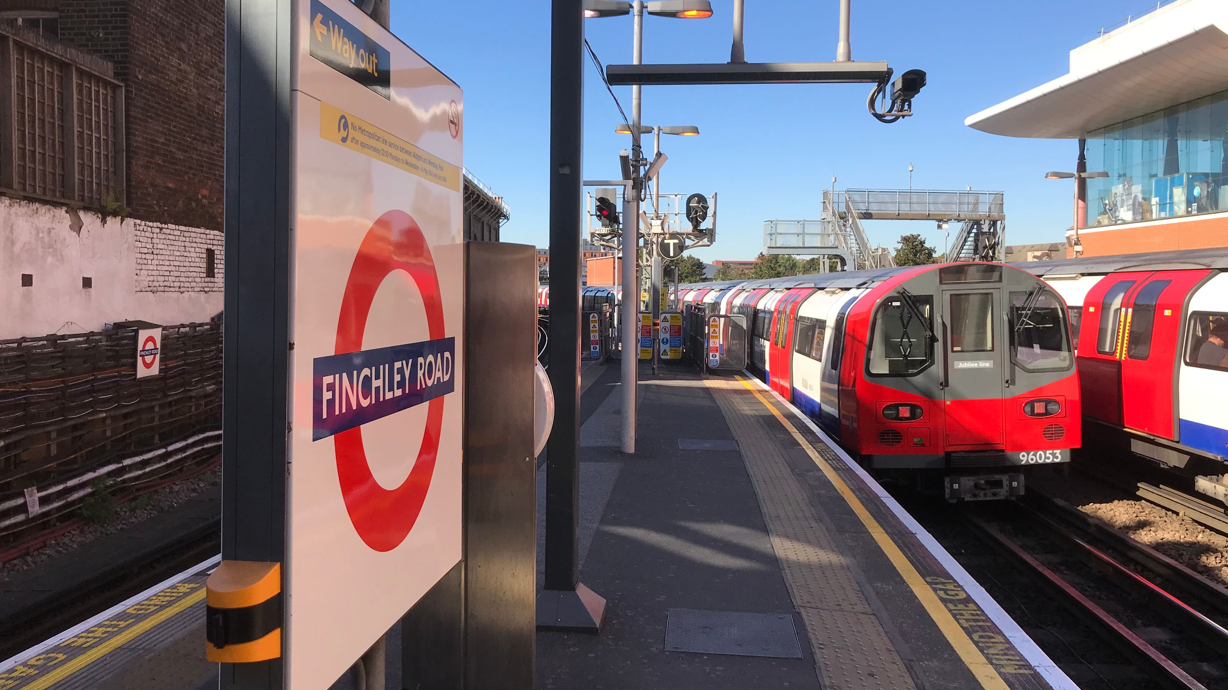 Man looked like ‘a comic villain’ during alleged London Underground attacks