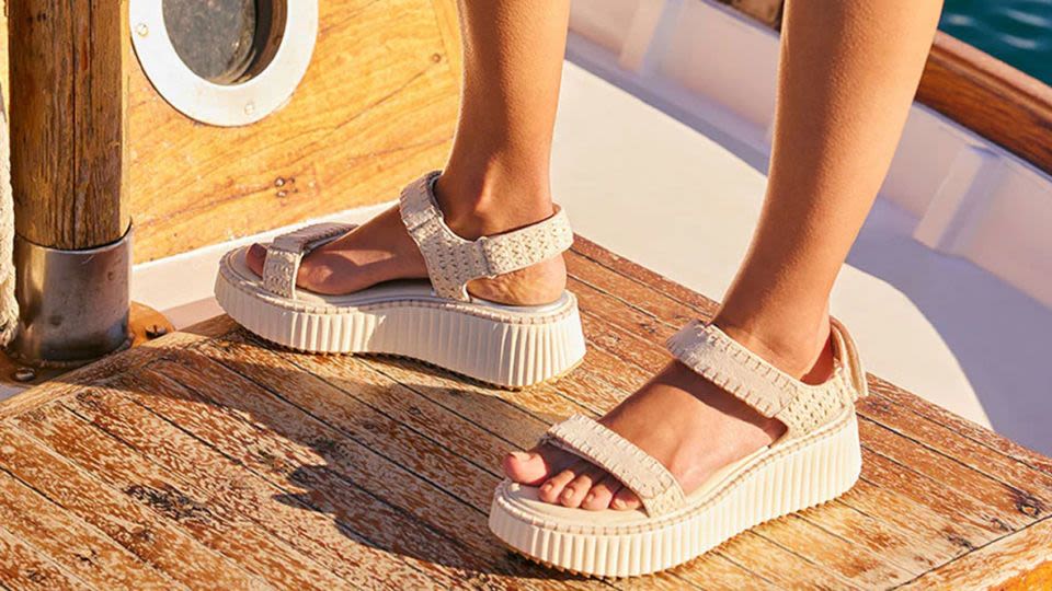 6 summer shoe trends that merge comfort and style, according to stylists