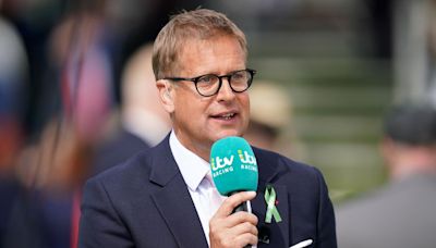 ITV Racing presenter pays tribute to BBC star John Hunt's family with minute silence at Ladies Day