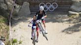 Britain's Tom Pidcock makes winning pass on final lap to defend his Olympic mountain bike title