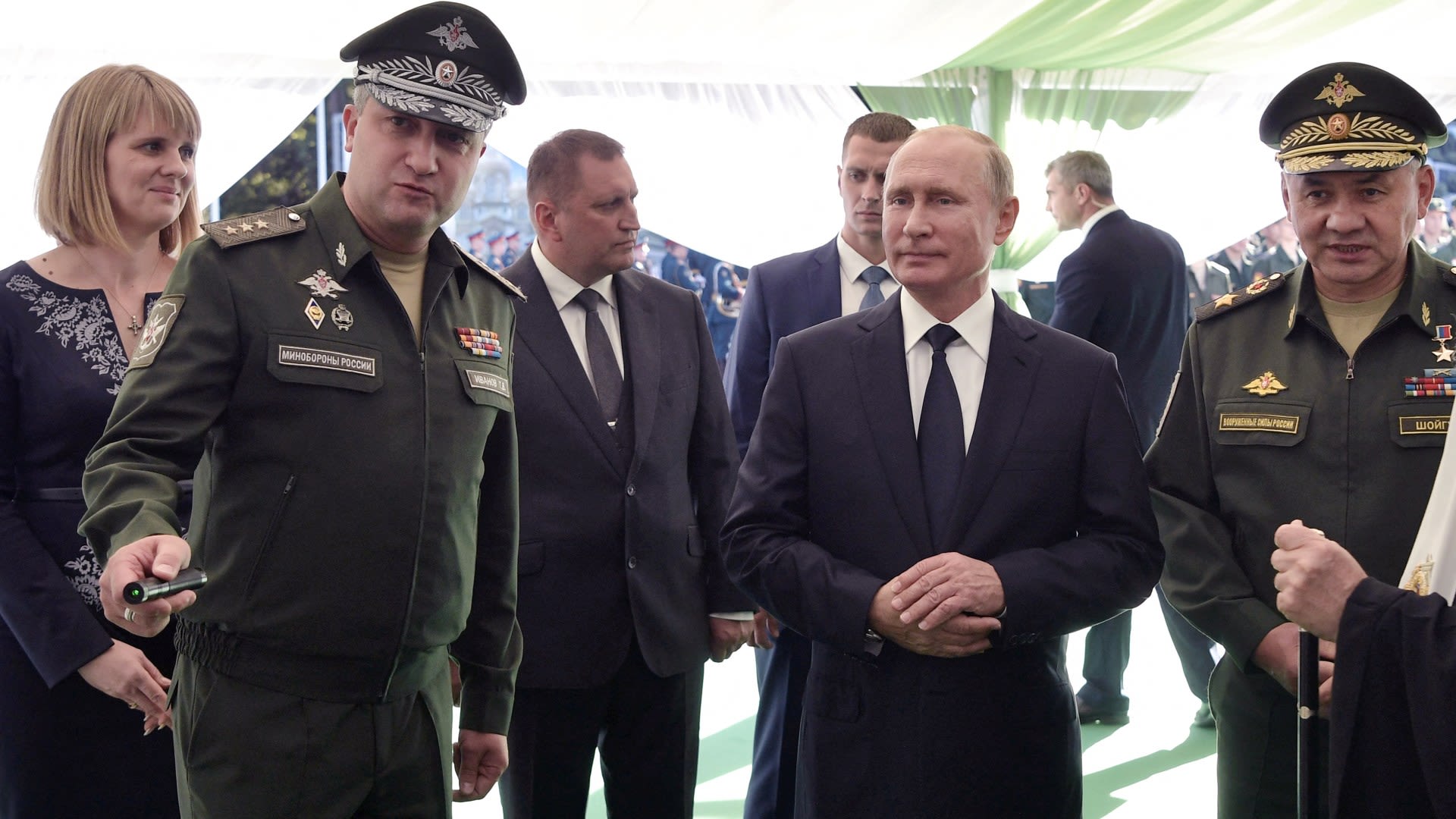 Top Russian military official 'arrested on suspicion of accepting bribe'