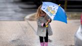 Tormenta invernal azota California y provoca inundaciones y el cierre de un aeropuerto regional