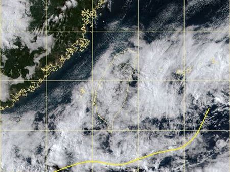 北風衝到巴士海峽了 鄭明典PO一圖：讓梅雨不像梅雨