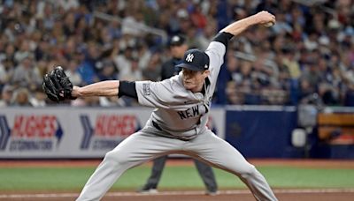 Yankees’ bullpen comes up clutch, working out of 4 jams in 2-1 win over Rays