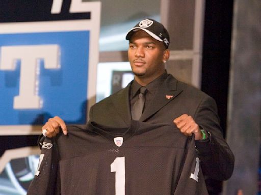 JaMarcus Russell facing lawsuit over missing donation to high school football program