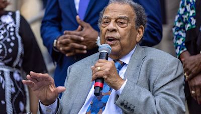 Former Mayor Andrew Young hopes to grow aquaponics industry in metro Atlanta